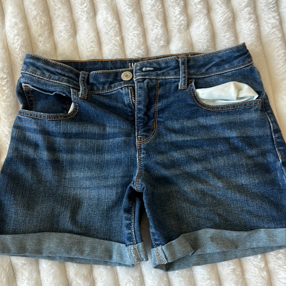 Girls gap size 12 midi shorts